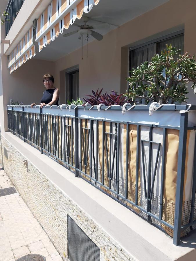 Chez Bianca Les Coquelicots Les Lucioles Apartment Ментона Екстериор снимка